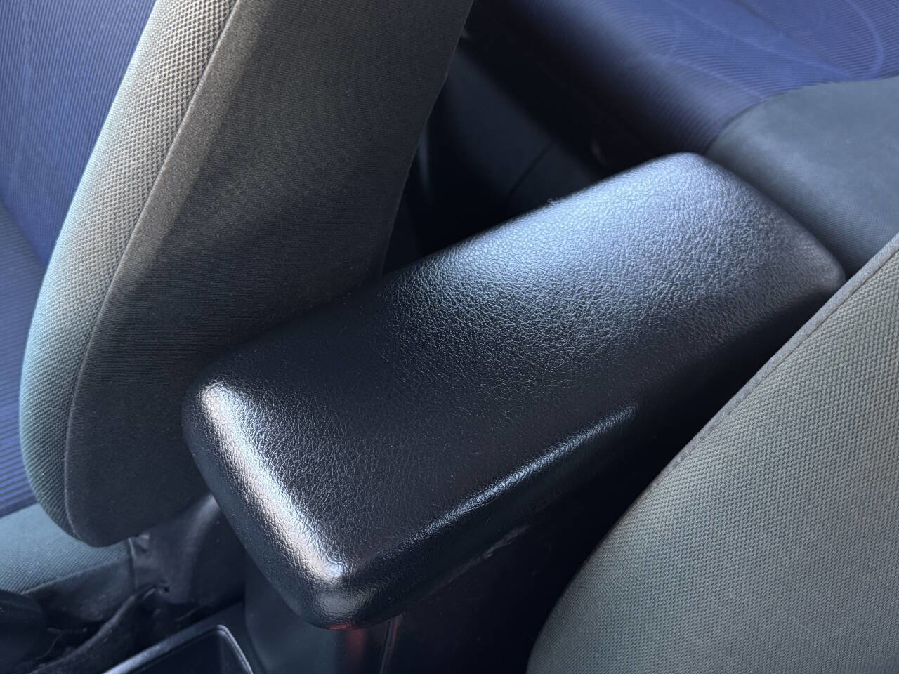 Used 2016 Toyota Prius C Two image 21