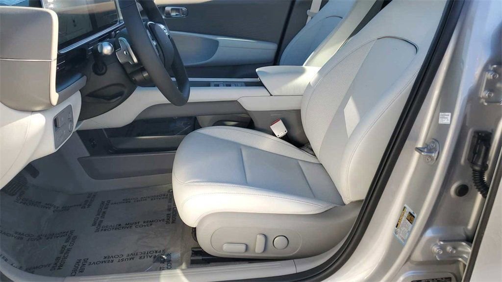 New 2025 Hyundai Ioniq 6 SEL image 10