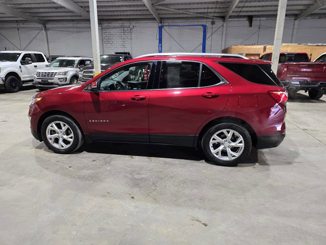 Used 2018 Chevrolet Equinox LT w/ Sun & Infotainment Package AWD/4WD image 6