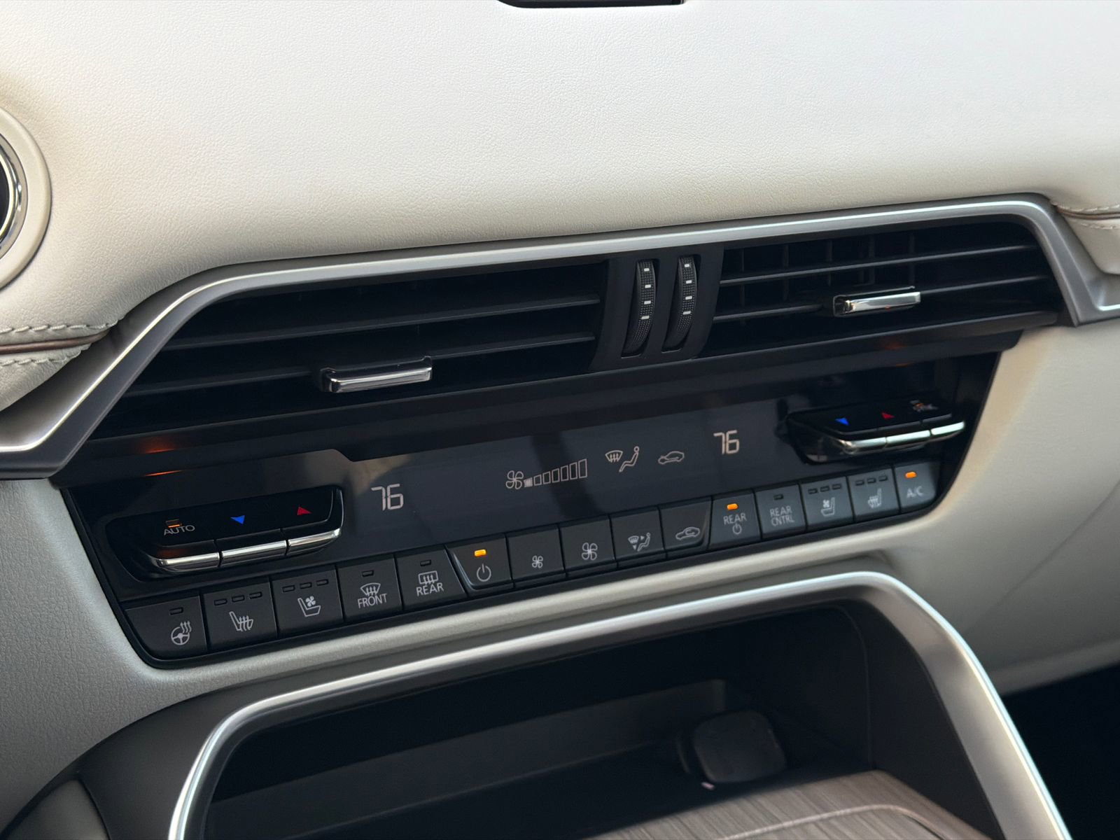 New 2026 MAZDA CX-90 3.3 Turbo w/ Premium Plus Pkg image 30