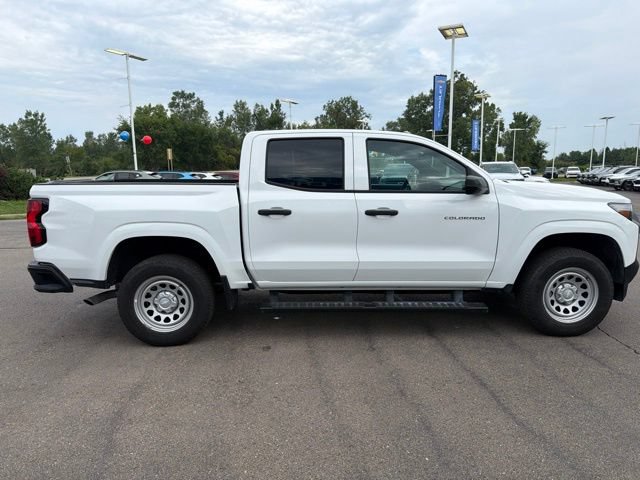 Used 2024 Chevrolet Colorado W/T RWD image 4