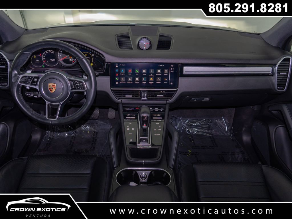 Used 2023 Porsche Cayenne Platinum Edition image 40
