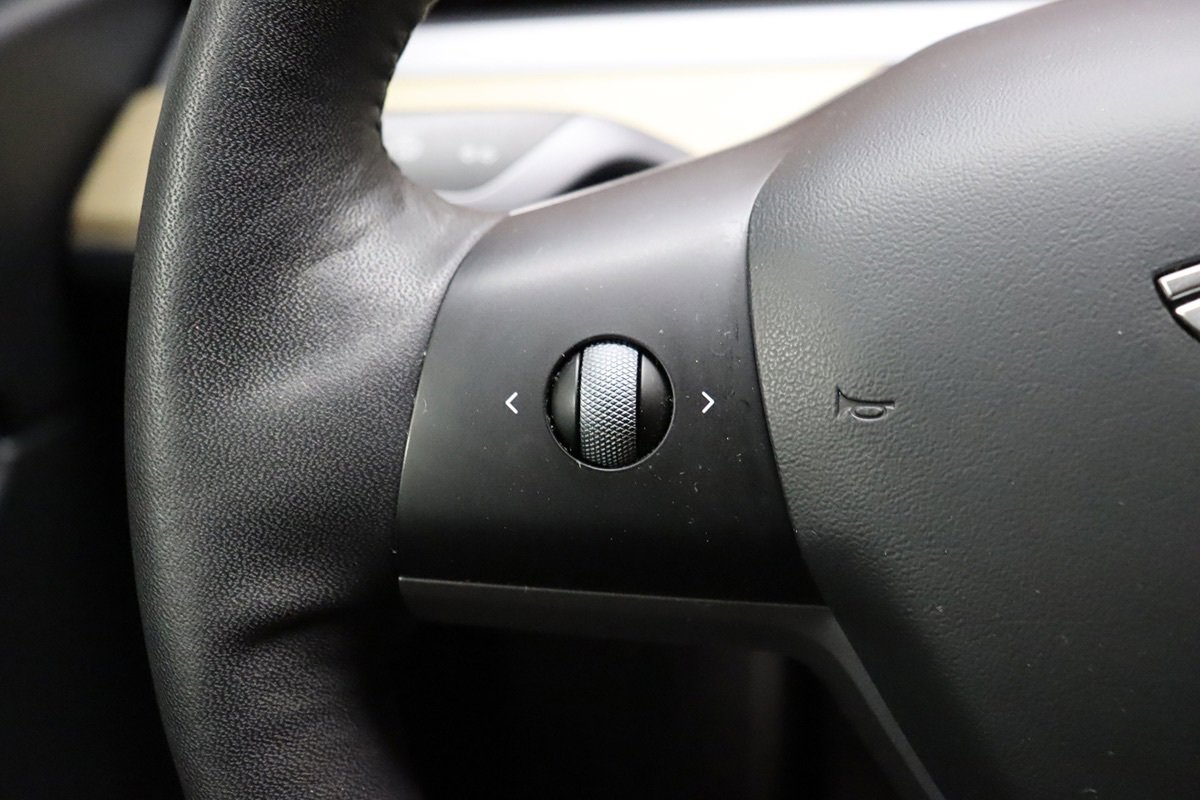 Used 2021 Tesla Model Y Long Range image 41