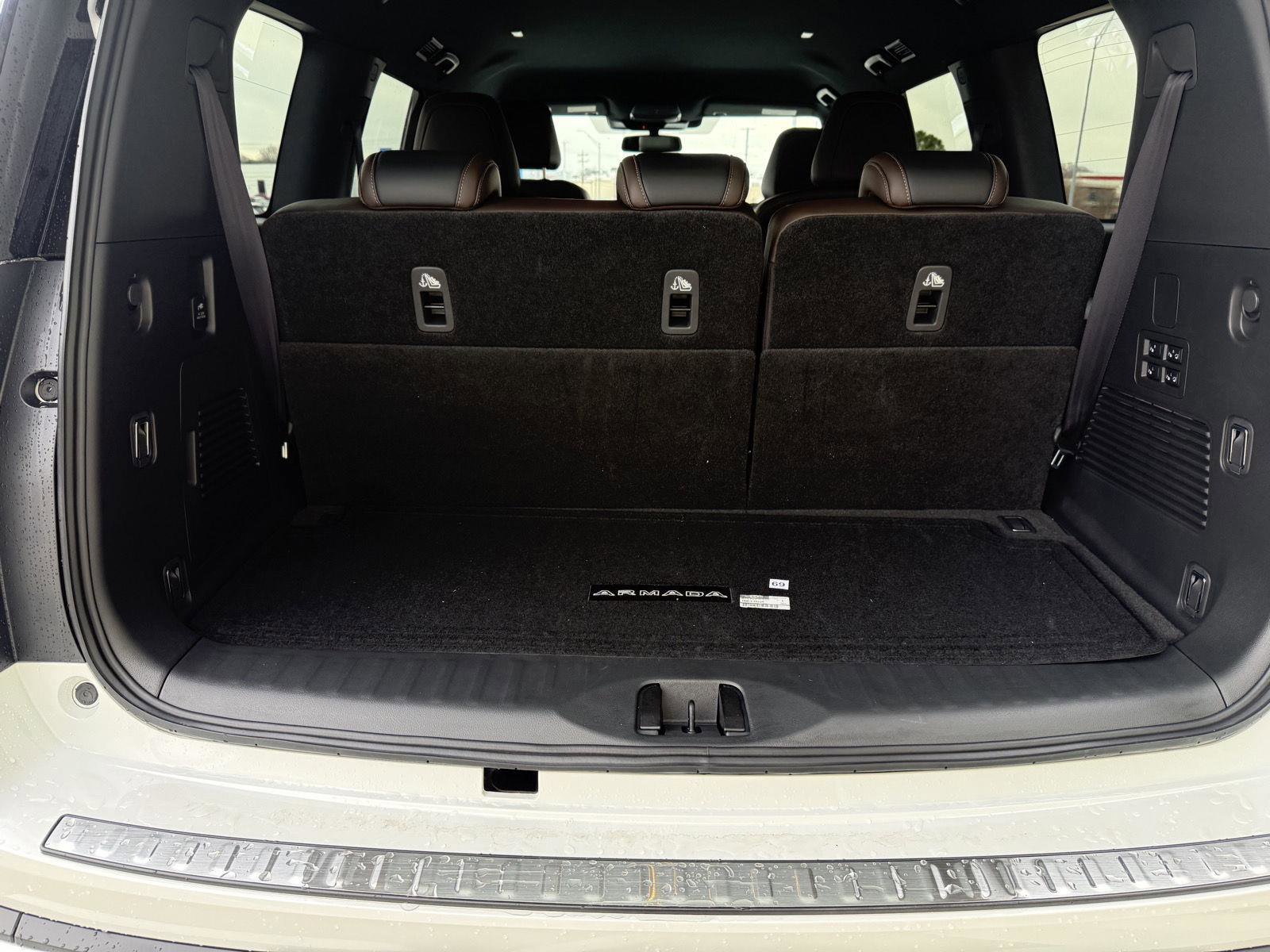 New 2026 Nissan Armada SL w/ Captain's Chari Seat Package image 8