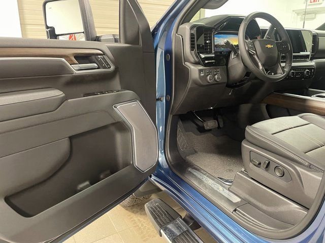 New 2026 Chevrolet Silverado 3500 High Country w/ Technology Package image 10