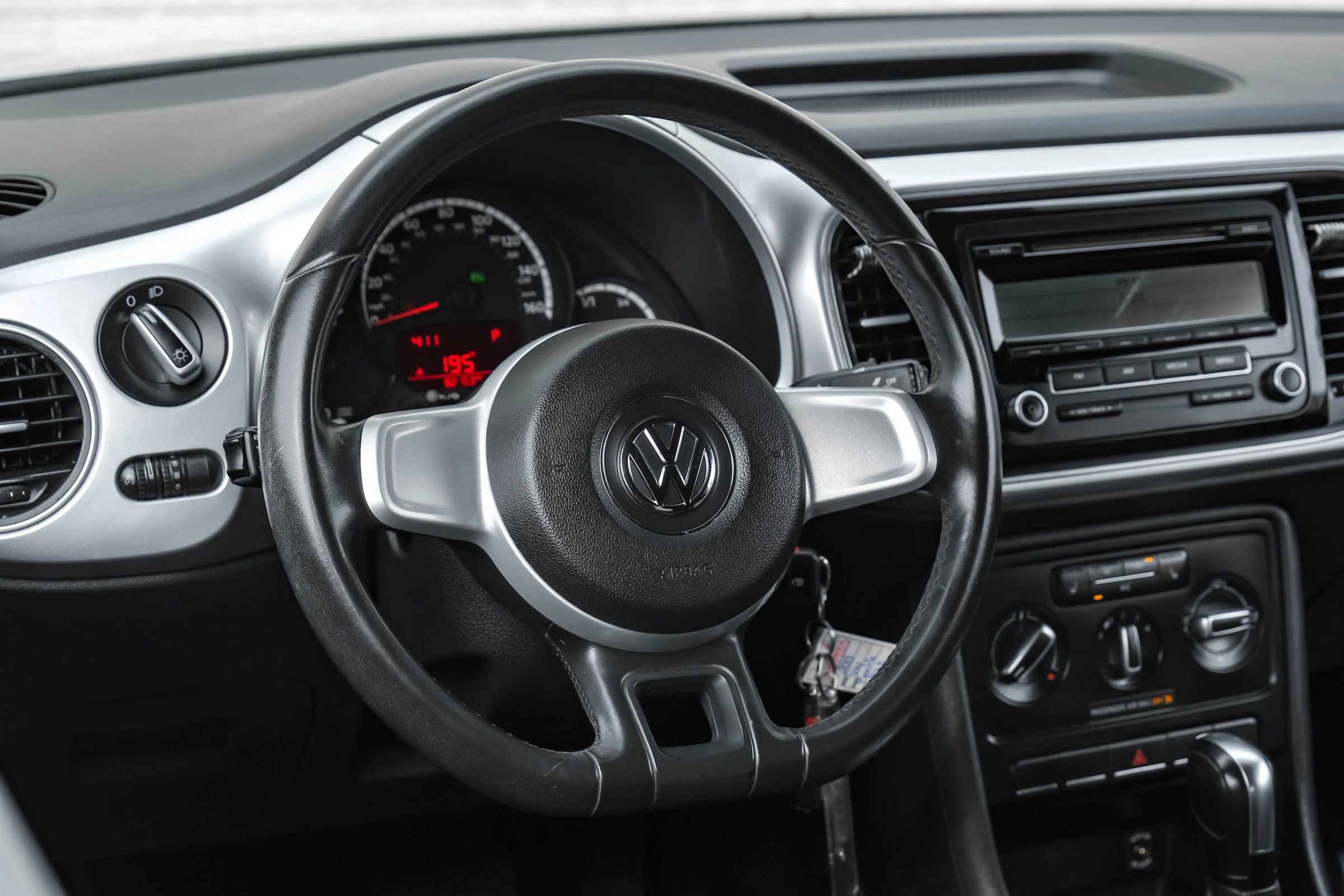 Used 2013 Volkswagen Beetle 2.5 image 13