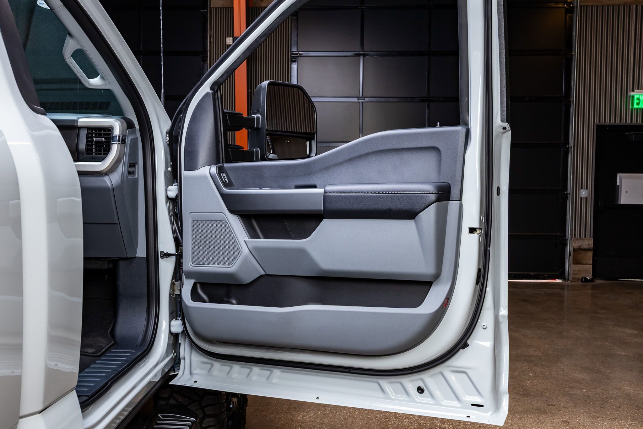 Used 2026 Ford F350 XLT w/ 360-Degree Camera Package AWD/4WD image 30