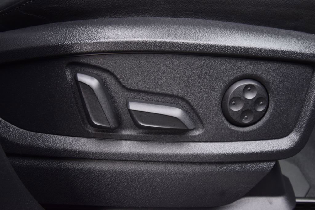 Used 2022 Audi SQ5 Premium image 29