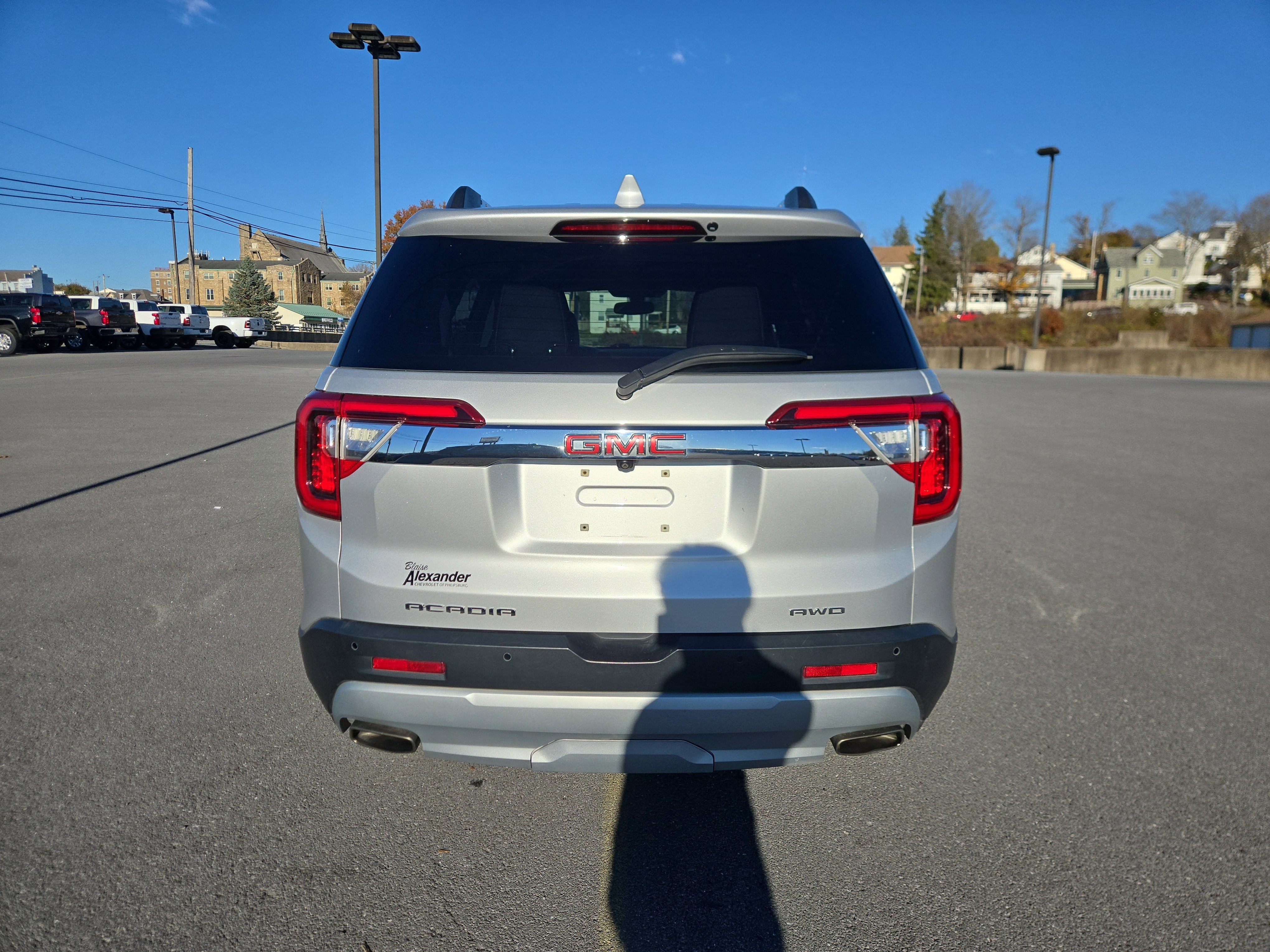 Used 2020 GMC Acadia SLT image 4