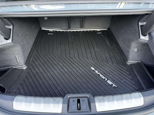 Used 2023 Audi e-tron GT Premium Plus w/ Performance Package image 46