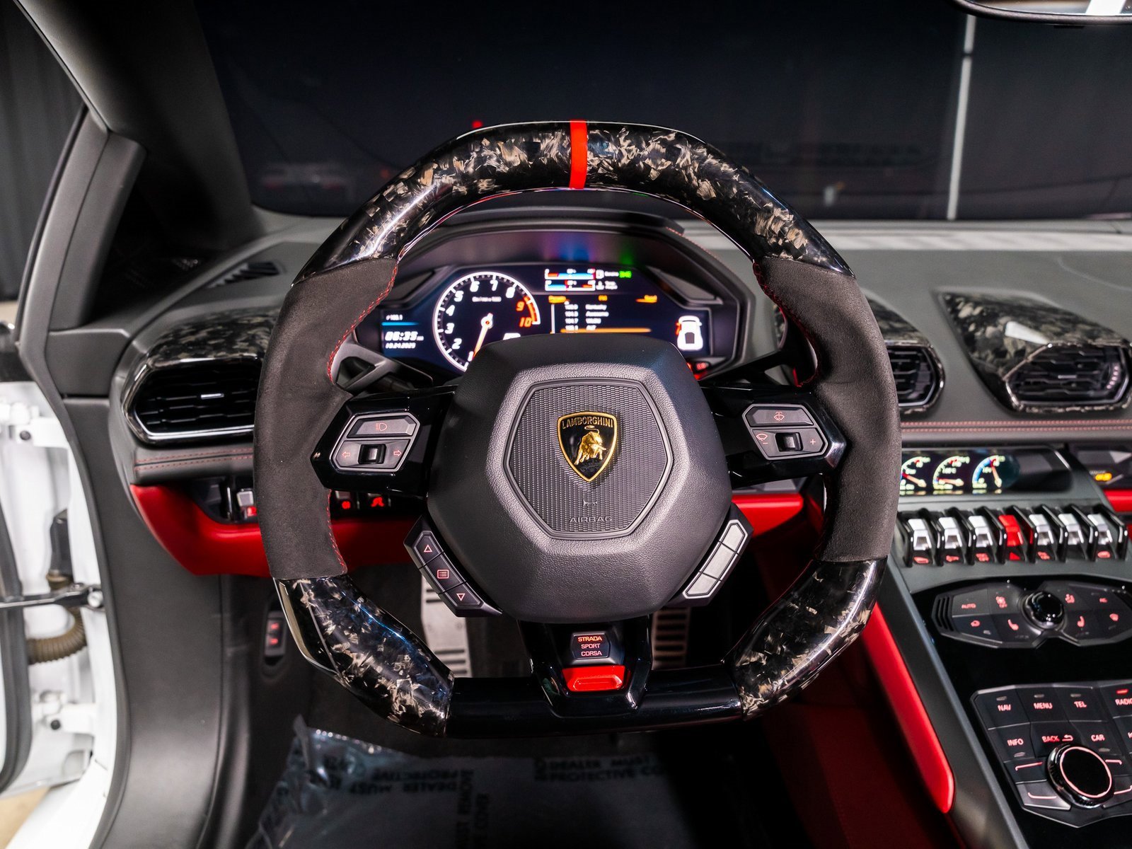 Used 2015 Lamborghini Huracan LP 610-4 image 43