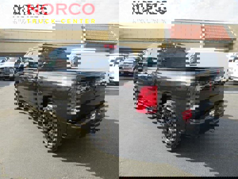 Used 2017 RAM 1500 Express w/ Black Ram 1500 Express Group image 7