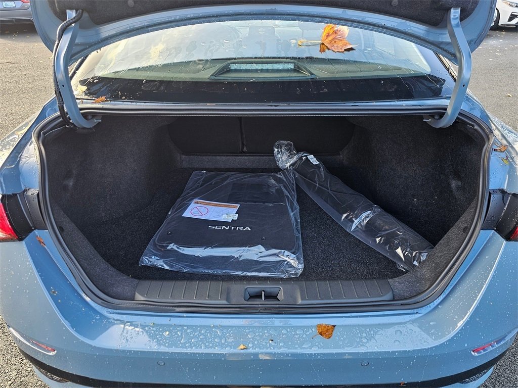 New 2025 Nissan Sentra SR image 21