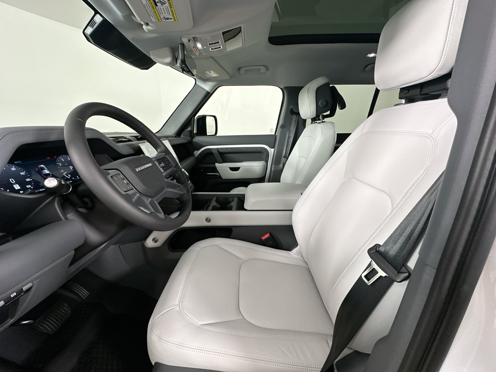 New 2026 Land Rover Defender 110 X-Dynamic SE AWD/4WD image 33