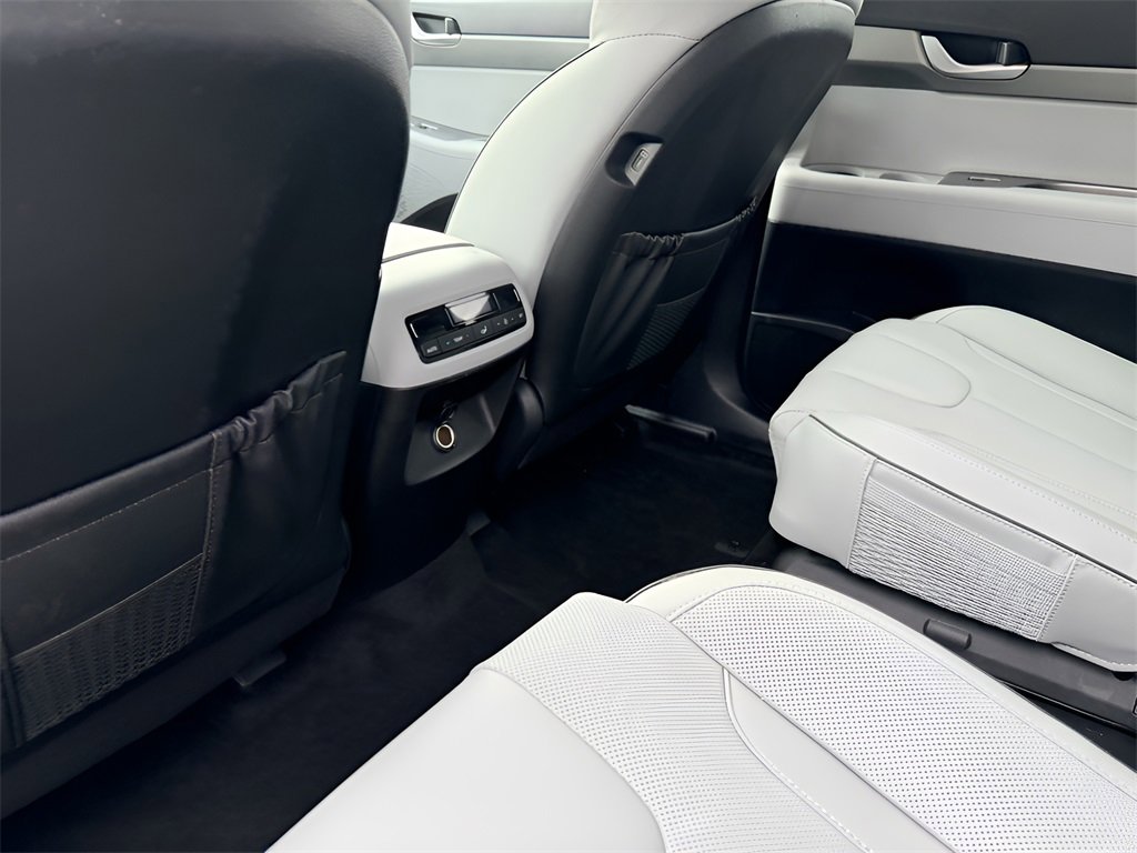 Used 2024 Hyundai Palisade SEL image 31