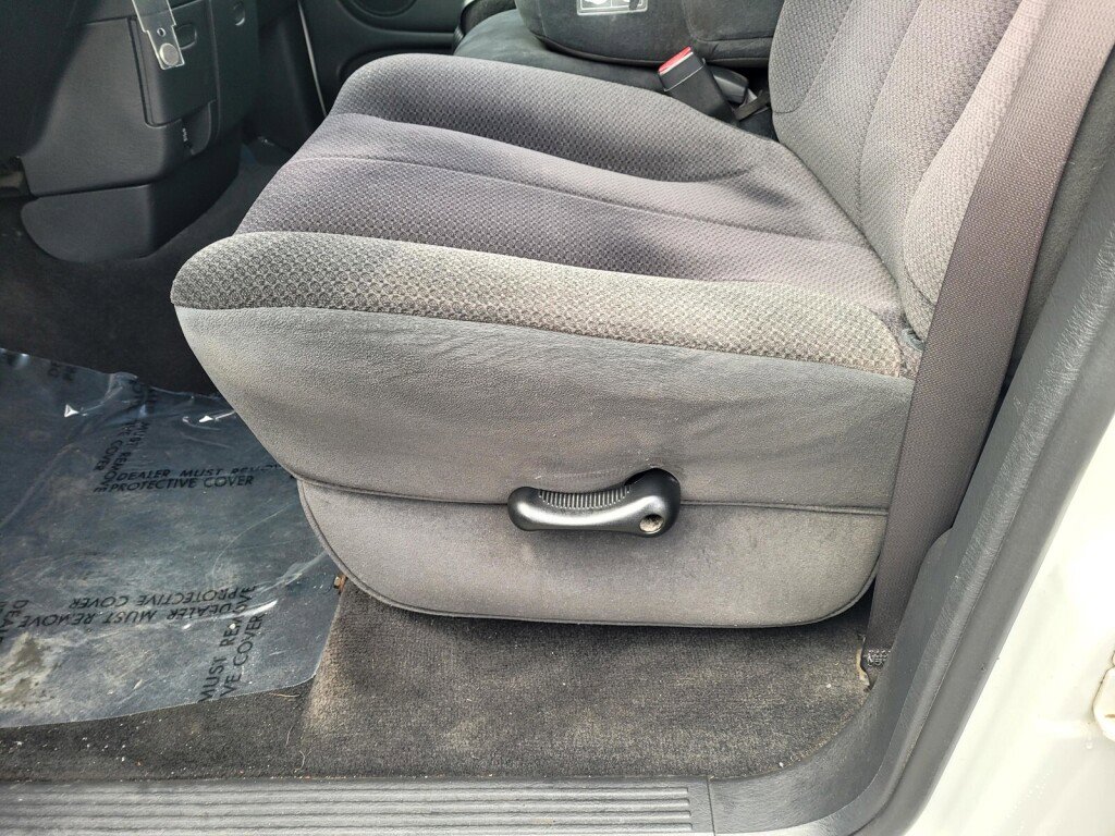 Used 2004 Dodge Ram 1500 Truck SLT image 15