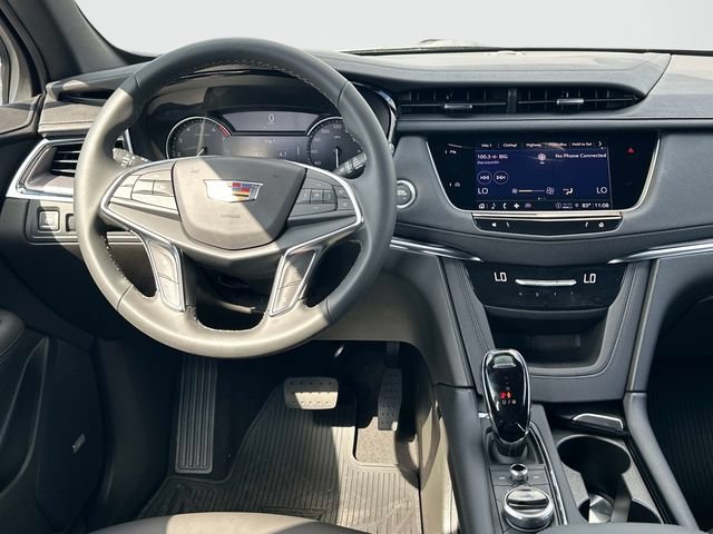 New 2026 Cadillac XT5 Luxury AWD/4WD image 2