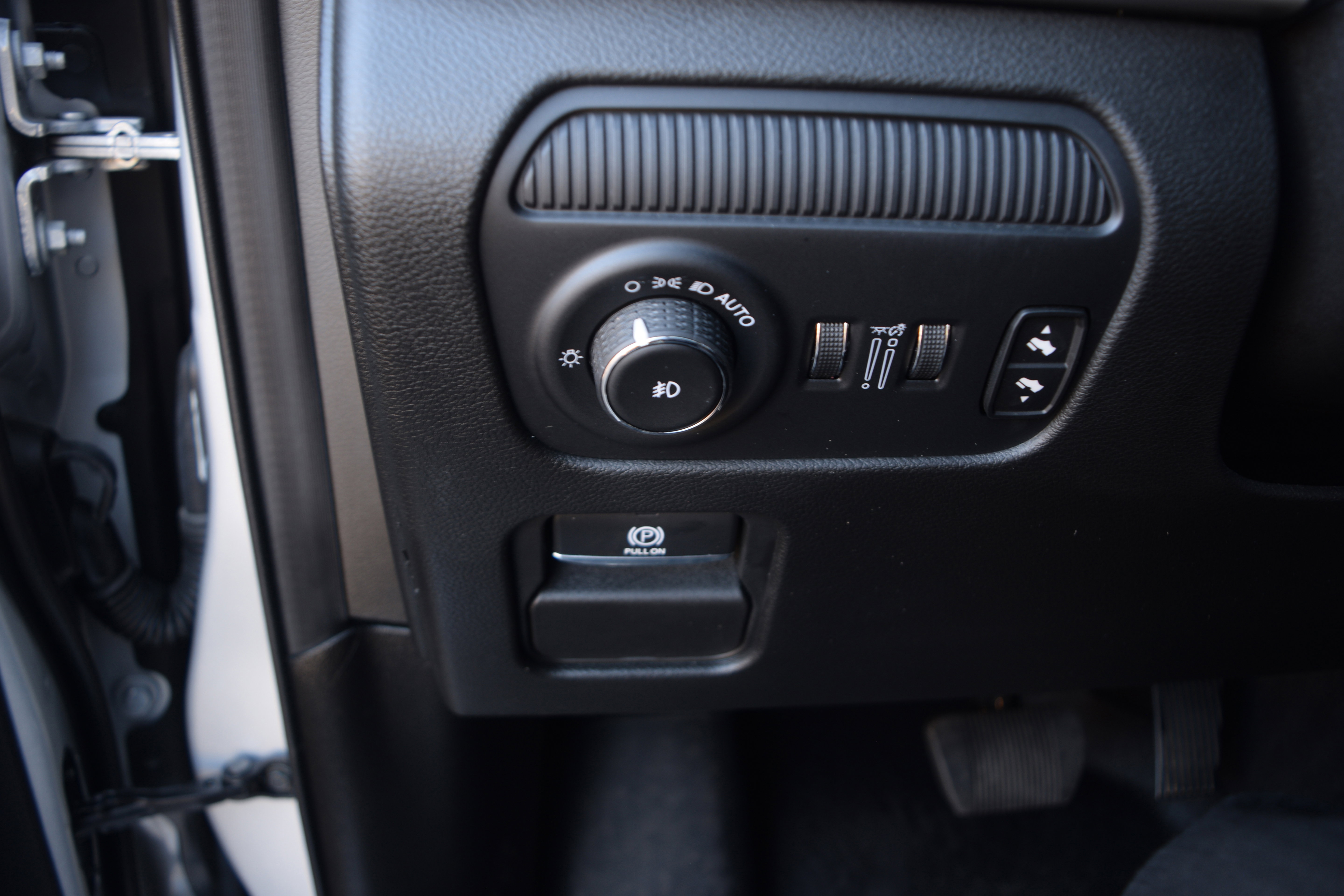 Used 2024 Jeep Wagoneer Series II w/ Premium Group I image 7