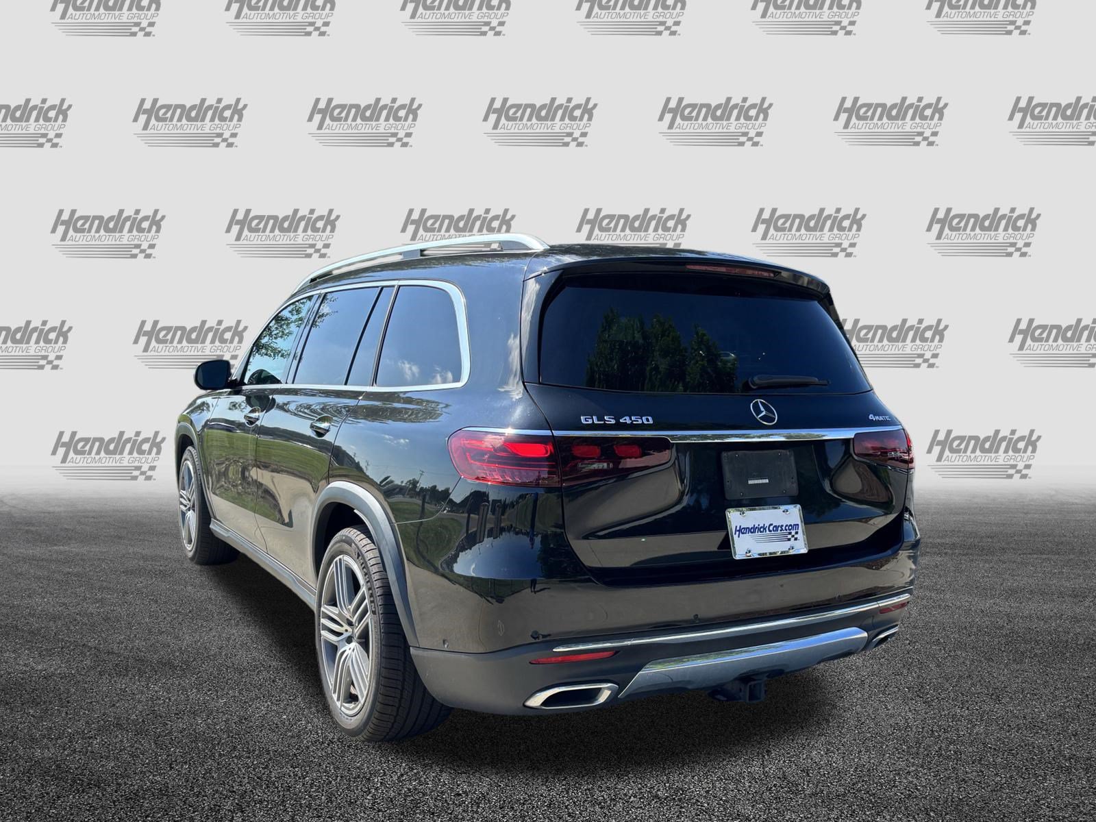 Used 2024 Mercedes-Benz GLS 450 4MATIC image 8