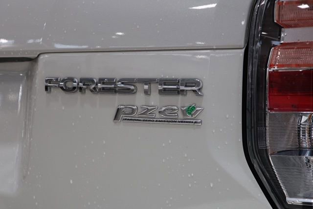 Used 2017 Subaru Forester 2.5i Limited w/ Popular Package #2 AWD/4WD image 10
