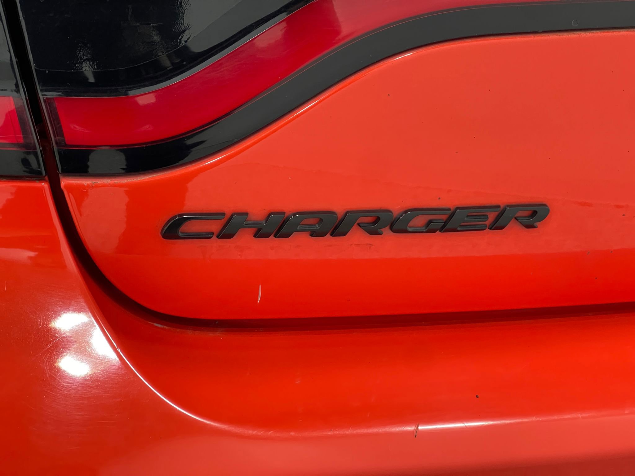 Used 2018 Dodge Charger SXT w/ Blacktop Package image 35