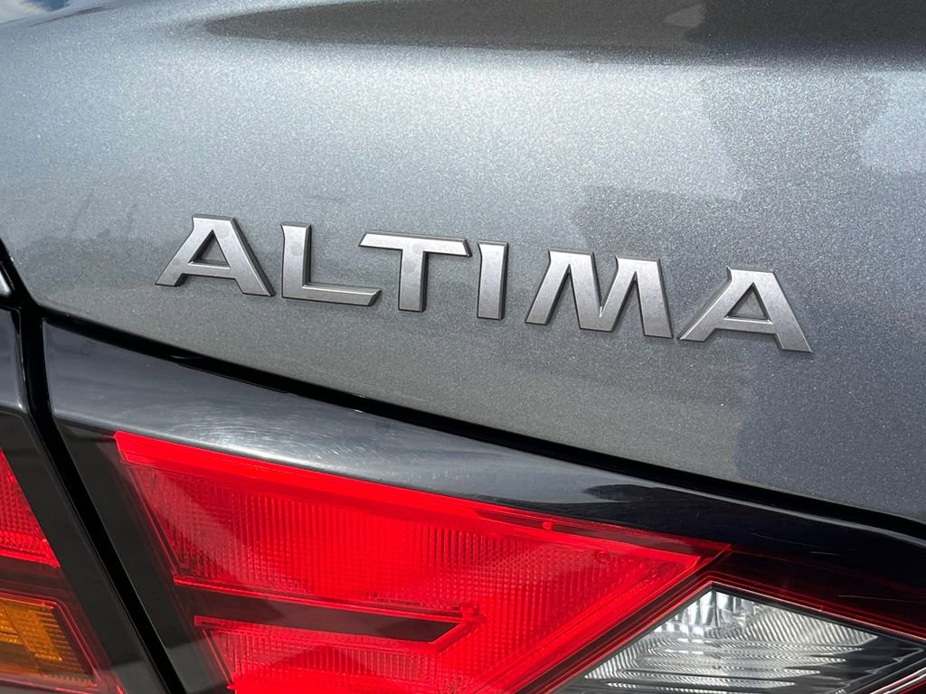 Used 2023 Nissan Altima 2.5 SV image 11