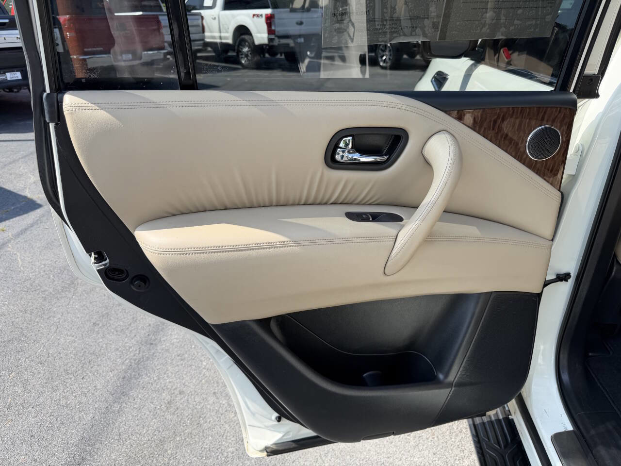 Used 2018 Nissan Armada SL w/ Premium Package RWD image 12