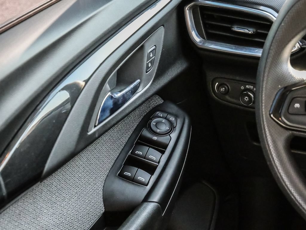 Used 2022 Chevrolet TrailBlazer LT w/ Convenience Package FWD image 28