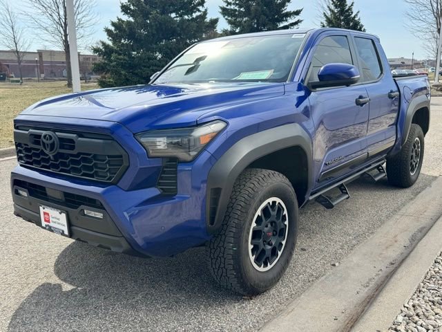 Certified 2024 Toyota Tacoma TRD Off-Road w/ TRD Off Road Premium Package AWD/4WD image 36
