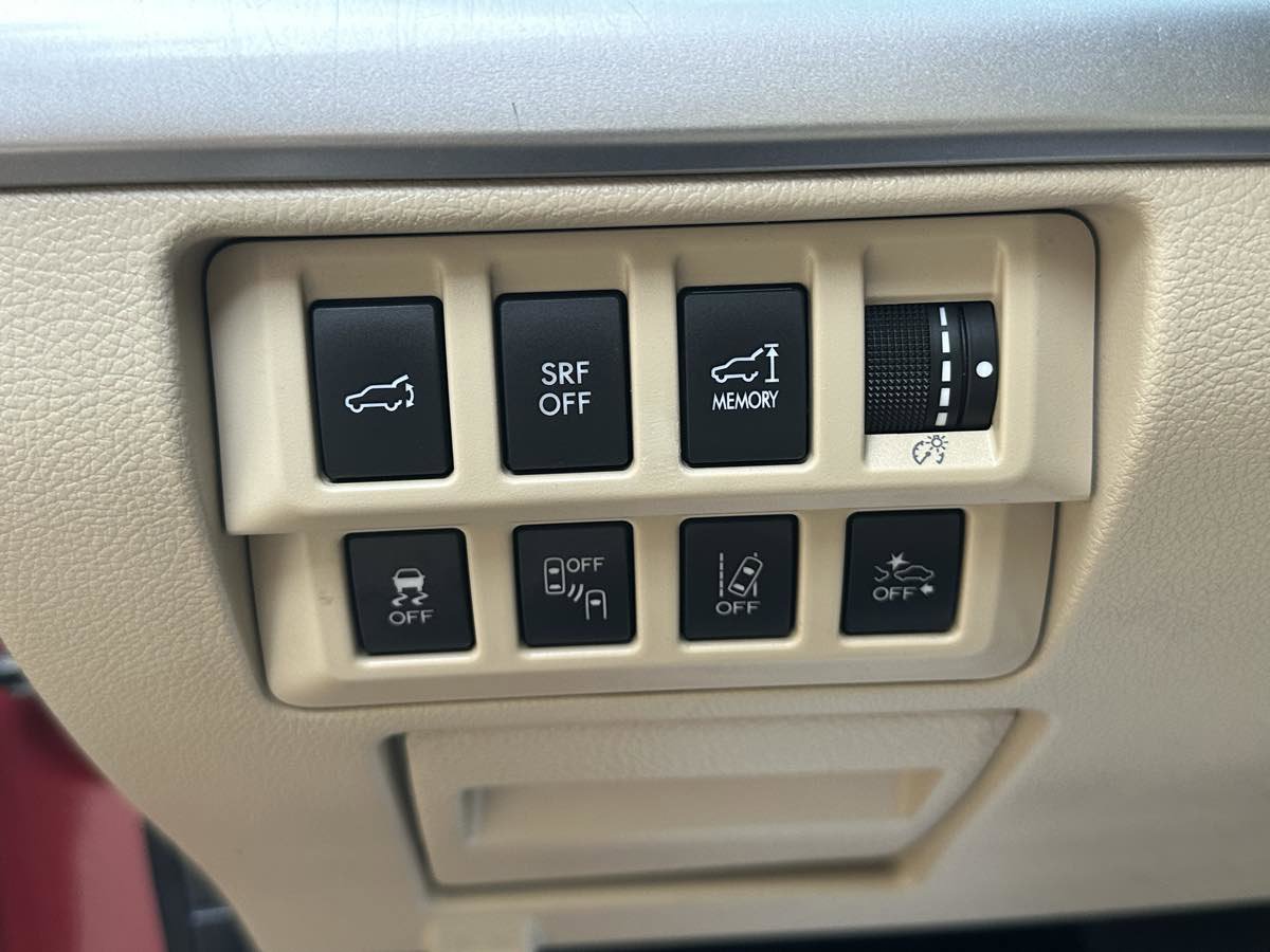 Used 2016 Subaru Outback 2.5i Limited image 14