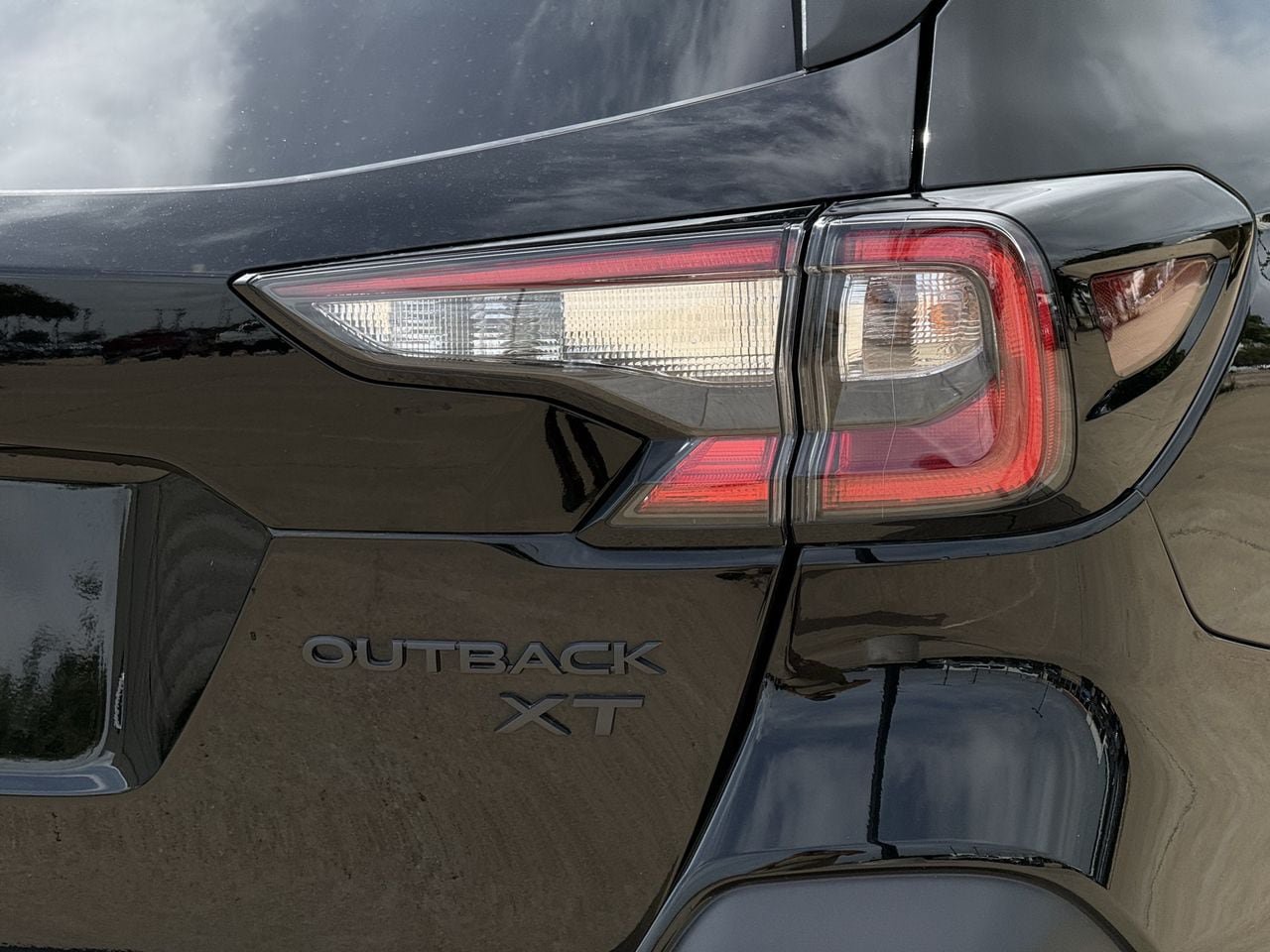 Used 2025 Subaru Outback Onyx Edition XT w/ Popular Package #2 AWD/4WD image 7
