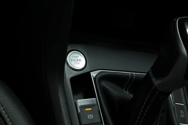 Certified 2022 Volkswagen Taos SE w/ Panoramic Sunroof Package image 24