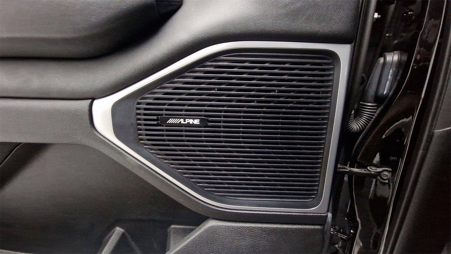 Used 2024 Jeep Wagoneer Series II image 16