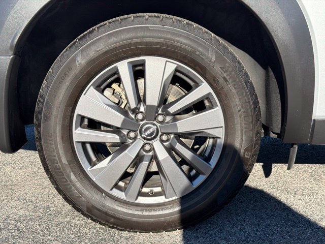 Used 2025 Nissan Pathfinder S FWD image 14
