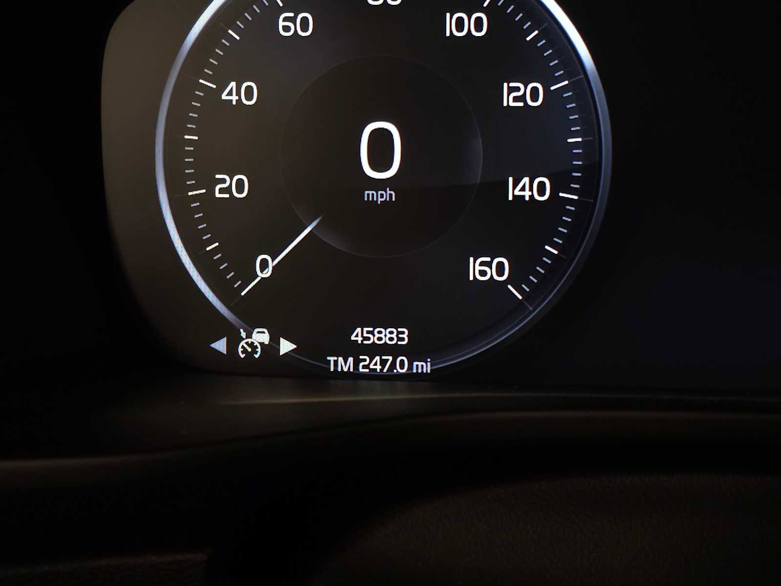 Used 2019 Volvo XC40 T5 Momentum image 13