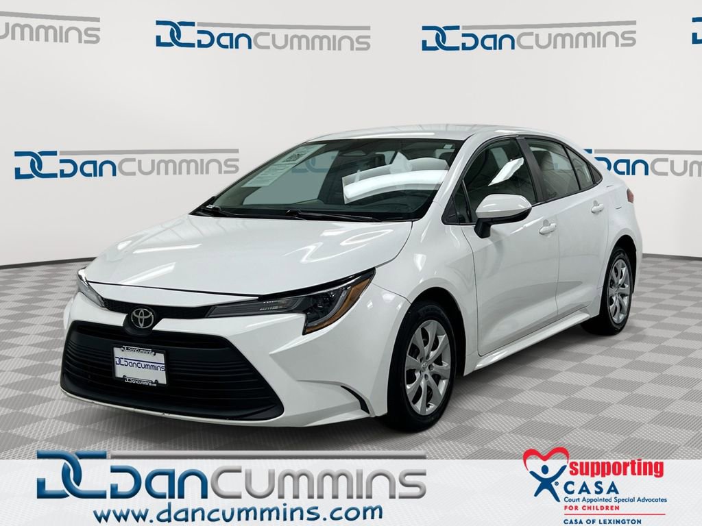 Used 2023 Toyota Corolla LE FWD image 1