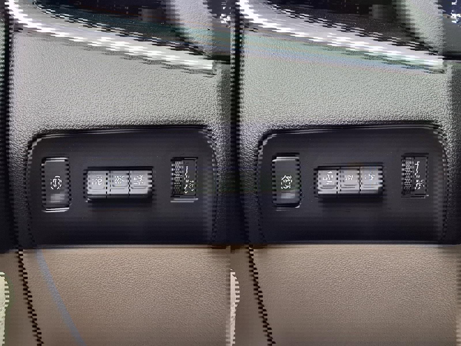 Used 2022 Buick Enclave Avenir w/ Trailering Package, 5000 lbs. image 21