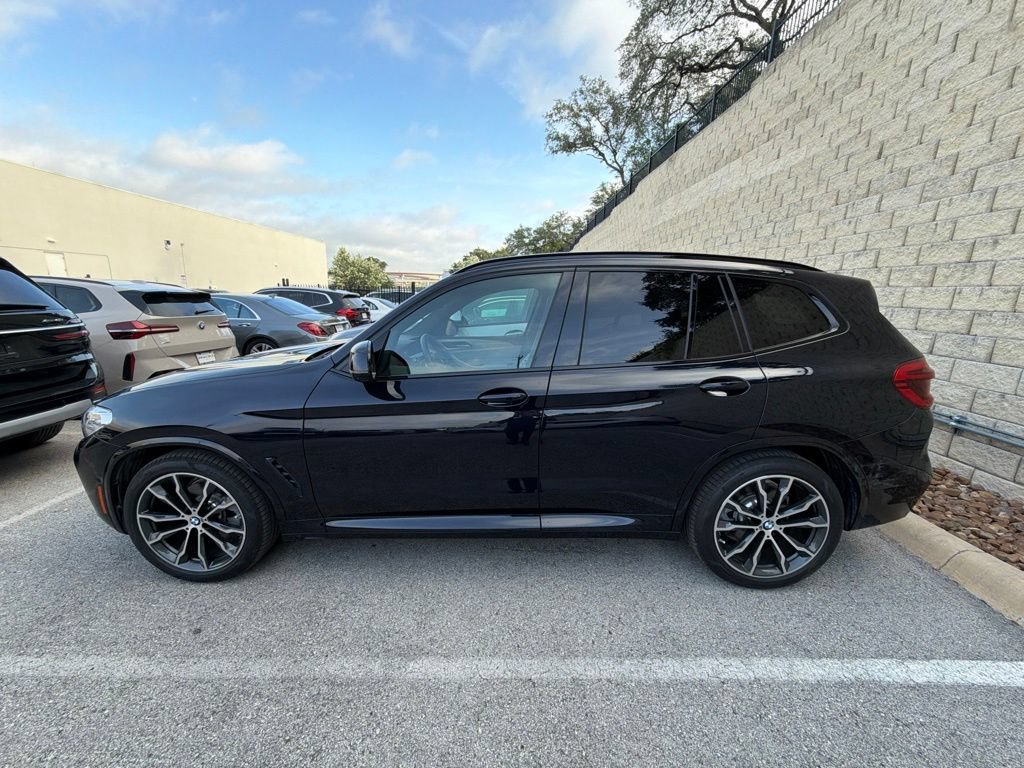 Used 2020 BMW X3 xDrive30i w/ M Sport Package 2 AWD/4WD image 2
