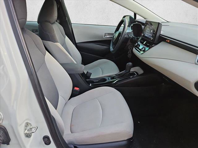 Used 2020 Toyota Corolla L FWD image 17