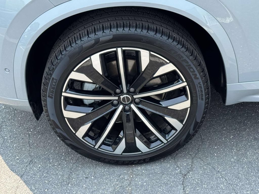 Certified 2026 Volvo XC90 B6 Ultra w/ Protection Package AWD/4WD image 8