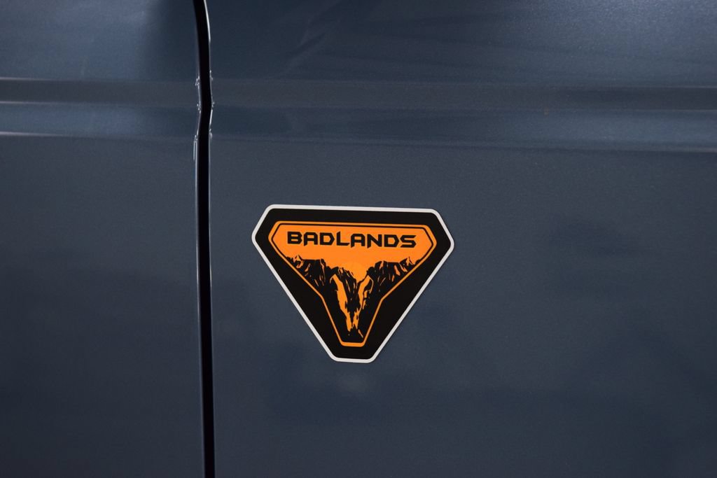 Used 2025 Ford Bronco Badlands AWD/4WD image 16