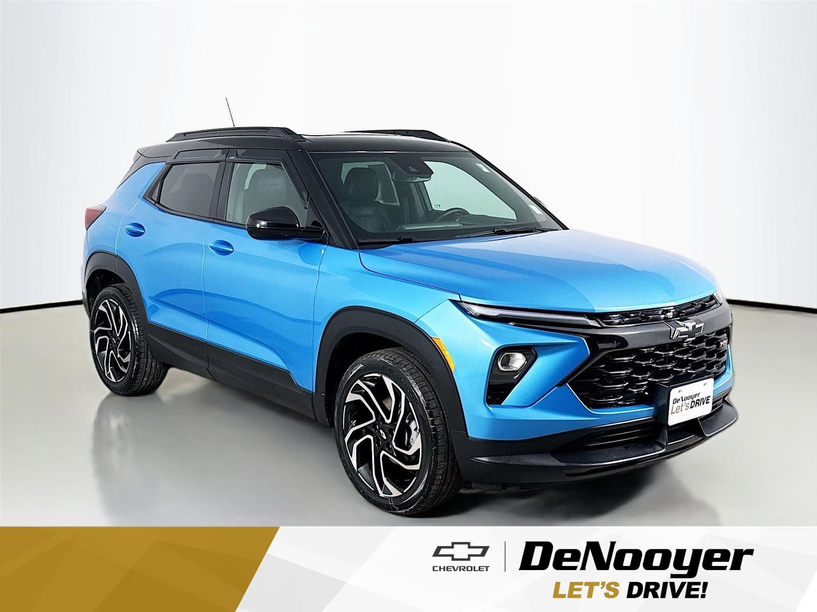 Used 2025 Chevrolet TrailBlazer RS w/ Convenience Package image 1