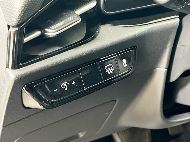 Certified 2023 Kia Niro EX image 10