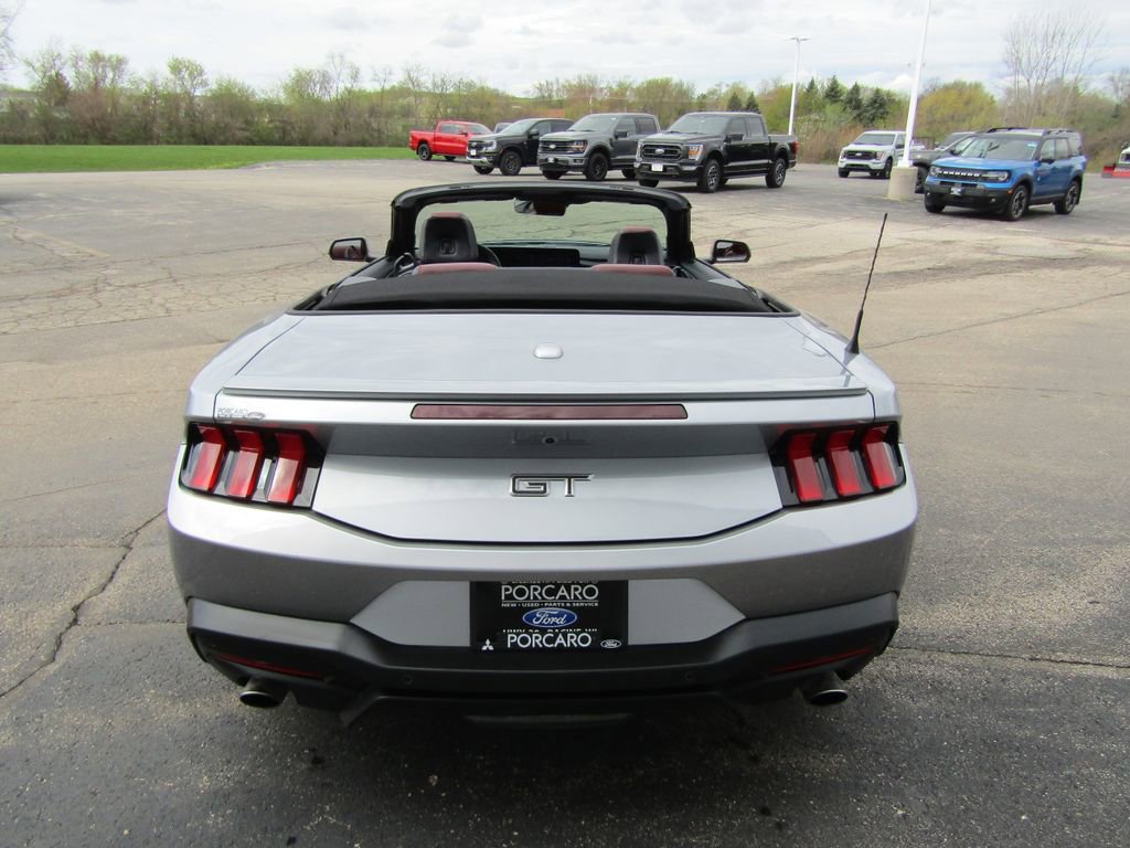 Used 2025 Ford Mustang GT Premium RWD image 17