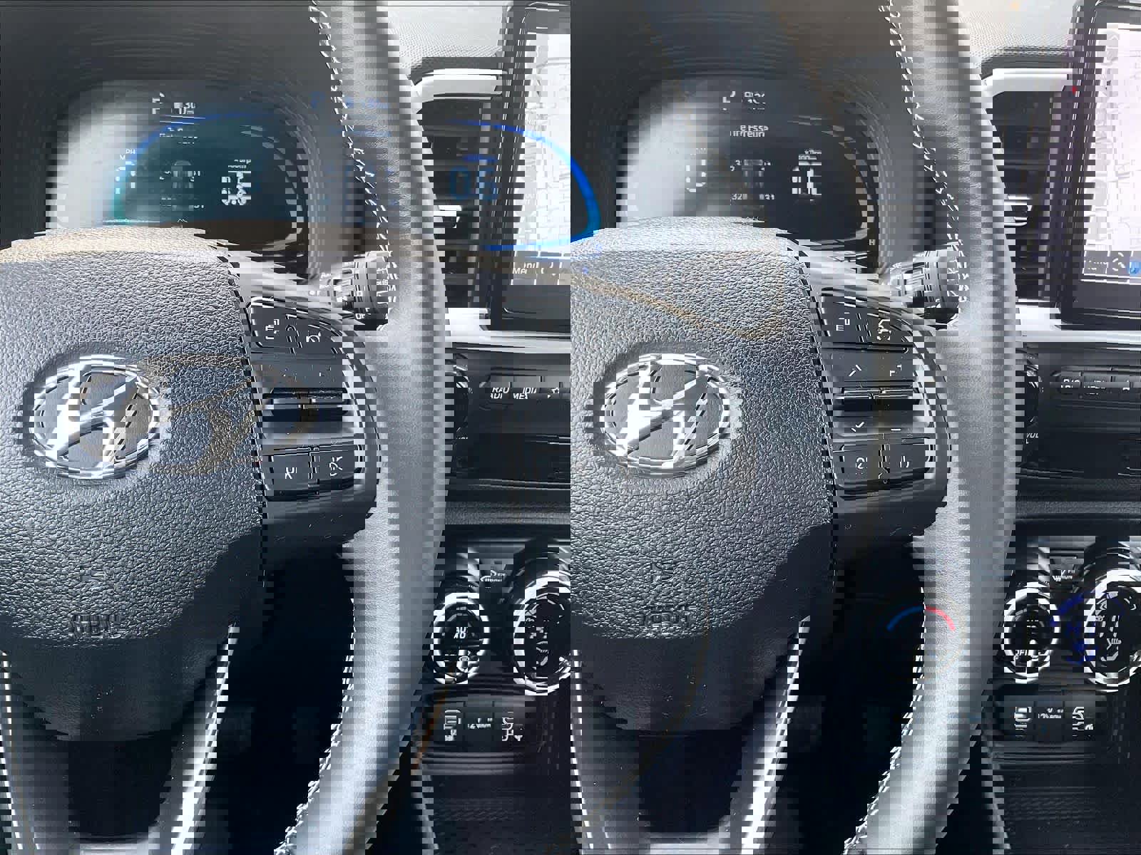 Certified 2023 Hyundai Venue Limited image 23