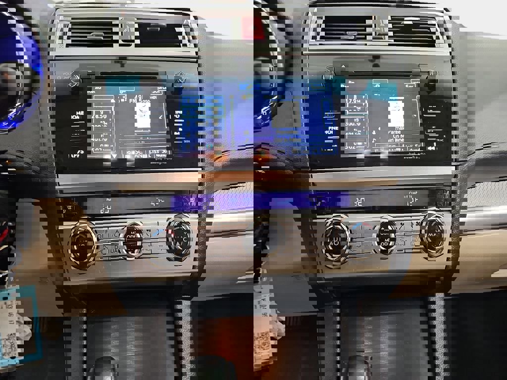 Used 2017 Subaru Legacy 2.5i Premium image 22