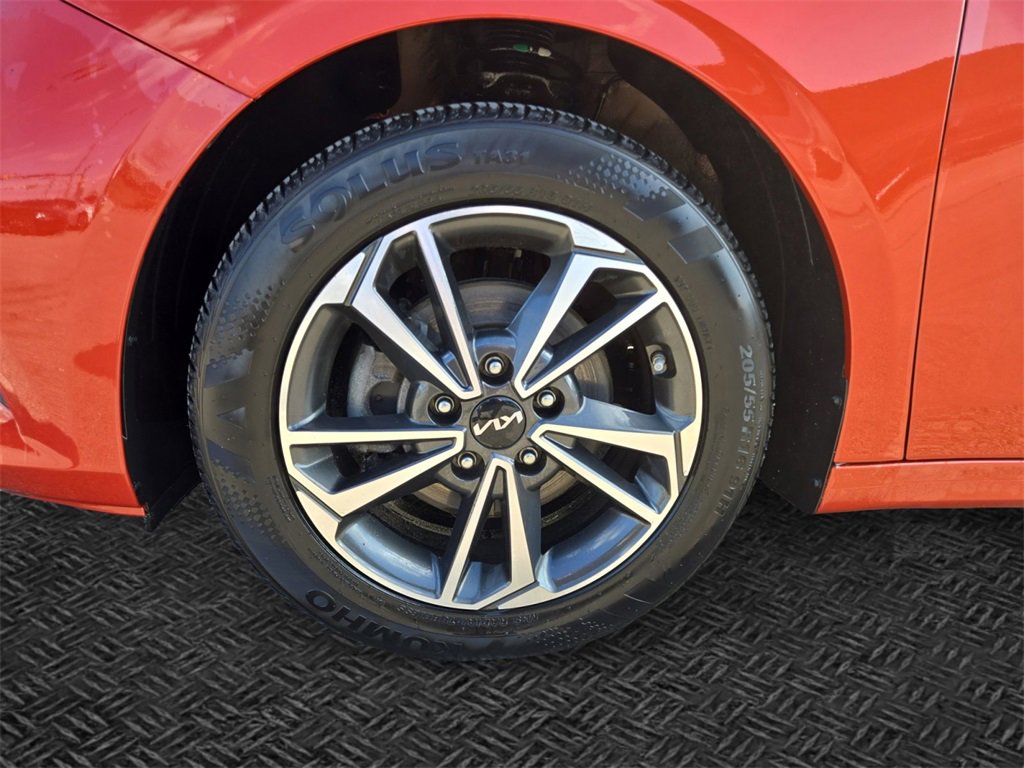 Certified 2023 Kia Forte LXS image 11