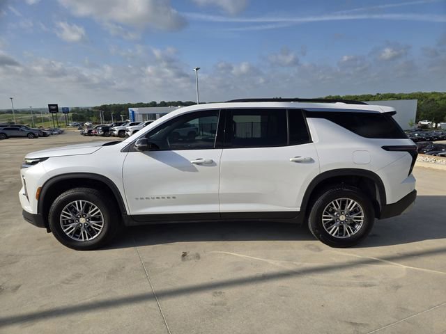 Used 2025 Chevrolet Traverse LT w/ Driver Confidence Package FWD image 5