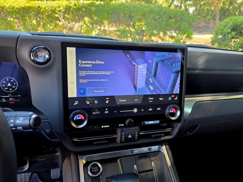 Used 2024 Lexus GX 550 AWD/4WD image 18