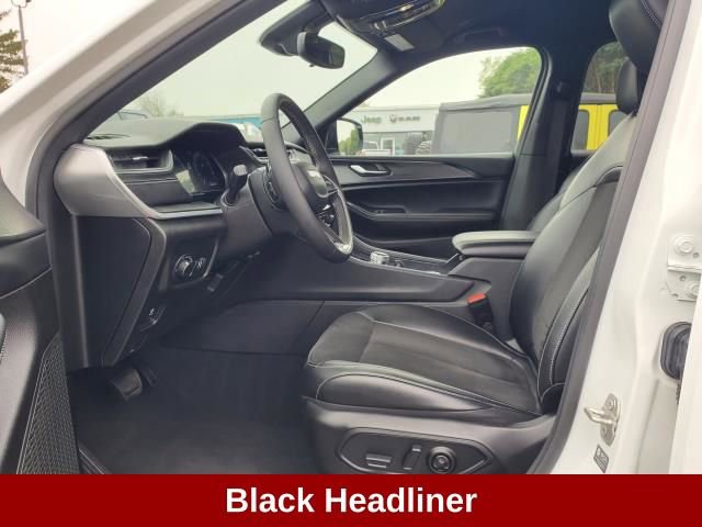 Used 2024 Jeep Grand Cherokee L Laredo image 10